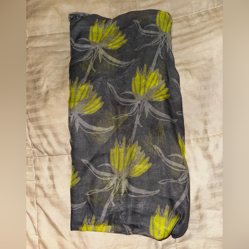 India shocks Scarf & Wrap